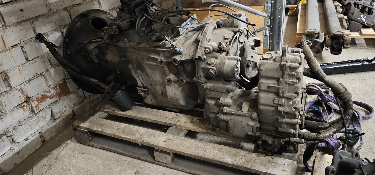 SCANIA SCANIA R, P series EURO3, EURO4 gearbox GRS900R + retarder 5111360, 1895893, 571747, 1426449, 584079, 1516707, 2002705, 1307097, 1392600, 1422861, 1921466, 1303844, 812416, 1338874, 1414632, 812418, 8 - Коробка передач для Грузовиков: фото 2 SCANIA SCANIA R, P series EURO3, EURO4 gearbox GRS900R + retarder 5111360, 1895893, 571747, 1426449, 584079, 1516707, 2002705, 1307097, 1392600, 1422861, 1921466, 1303844, 812416, 1338874, 1414632, 812418, 8 - Коробка передач для Грузовиков: фото 2