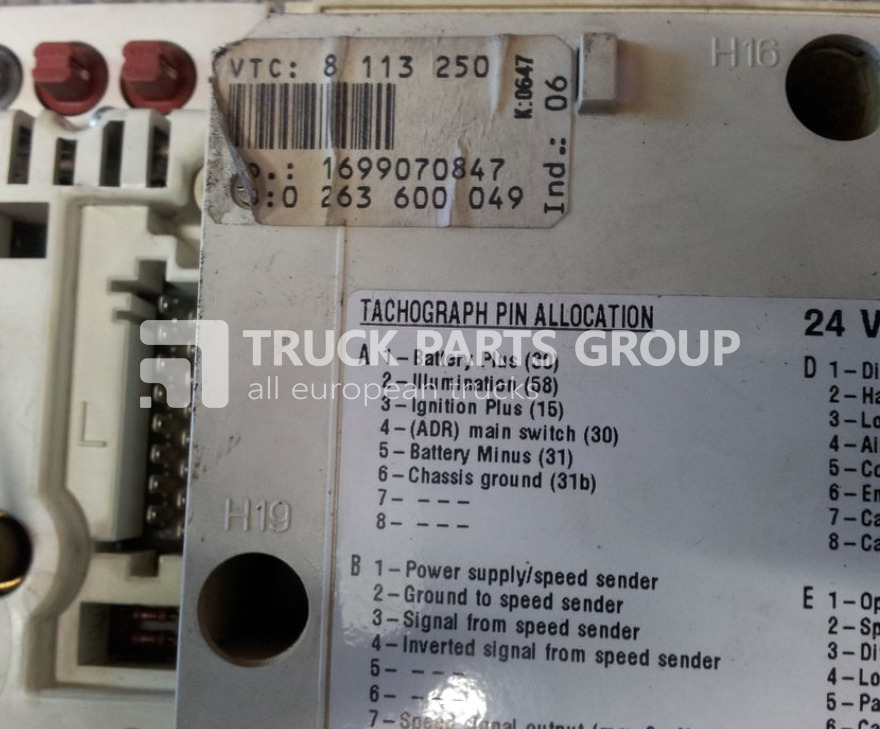 VOLVO FH12 D12A, D12C EURO2 instrument panel, dashboard, 3985743, 3985 dashboard - Приборная панель для Грузовиков: фото 2 VOLVO FH12 D12A, D12C EURO2 instrument panel, dashboard, 3985743, 3985 dashboard - Приборная панель для Грузовиков: фото 2