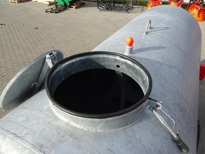 Новый Прицеп-цистерна, Сельскохозяйственный прицеп Vemac Wasserwagen 3000 Liter Wasserfass Wassertank Weidetränke NEU: фото 18 Новый Прицеп-цистерна, Сельскохозяйственный прицеп Vemac Wasserwagen 3000 Liter Wasserfass Wassertank Weidetränke NEU: фото 18