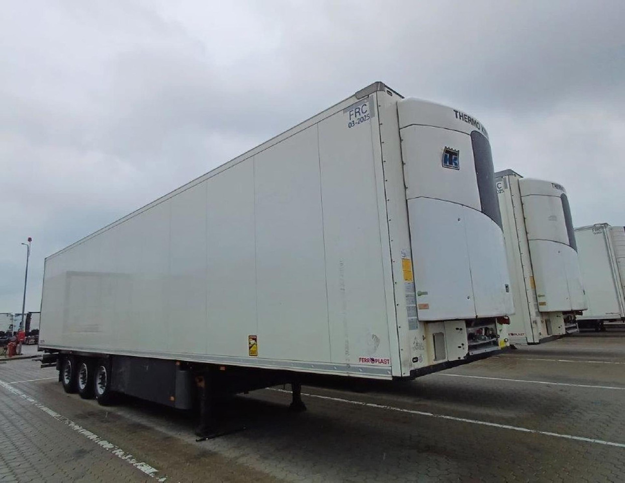 2019 Schmitz Cargobull SKO Double Deck FP 60 ThermoKing SLXi 300 - Полуприцеп-рефрижератор: фото 4 2019 Schmitz Cargobull SKO Double Deck FP 60 ThermoKing SLXi 300 - Полуприцеп-рефрижератор: фото 4