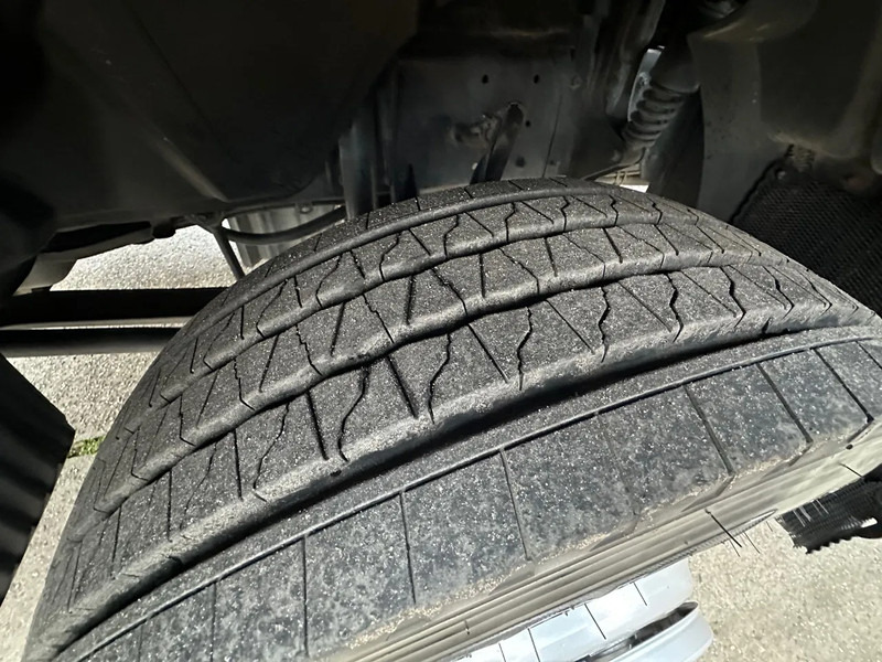 MAN TGL 10.180 / NL TRUCK / EURO6 / BOX+LIFT+SIDE DOOR / LOW KM / TOP!! - Грузовик с закрытым кузовом: фото 5 MAN TGL 10.180 / NL TRUCK / EURO6 / BOX+LIFT+SIDE DOOR / LOW KM / TOP!! - Грузовик с закрытым кузовом: фото 5