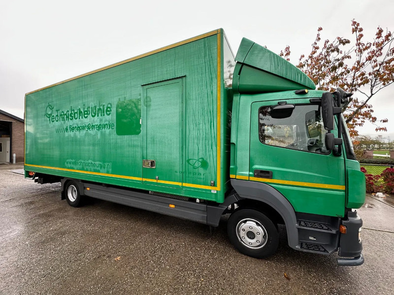 Mercedes-Benz Atego 1018 / NL TRUCK / EURO 6 / ONLY 100.000KM! / BOX+LIFT+SIDE DOOR / CLIMA / AUTOMATIC - Грузовик с закрытым кузовом: фото 3 Mercedes-Benz Atego 1018 / NL TRUCK / EURO 6 / ONLY 100.000KM! / BOX+LIFT+SIDE DOOR / CLIMA / AUTOMATIC - Грузовик с закрытым кузовом: фото 3