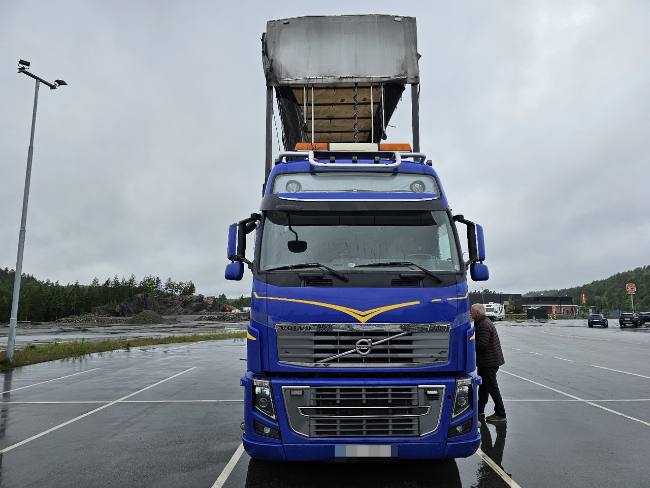 Volvo FH16 540 6x4 - Тентованный грузовик: фото 4 Volvo FH16 540 6x4 - Тентованный грузовик: фото 4
