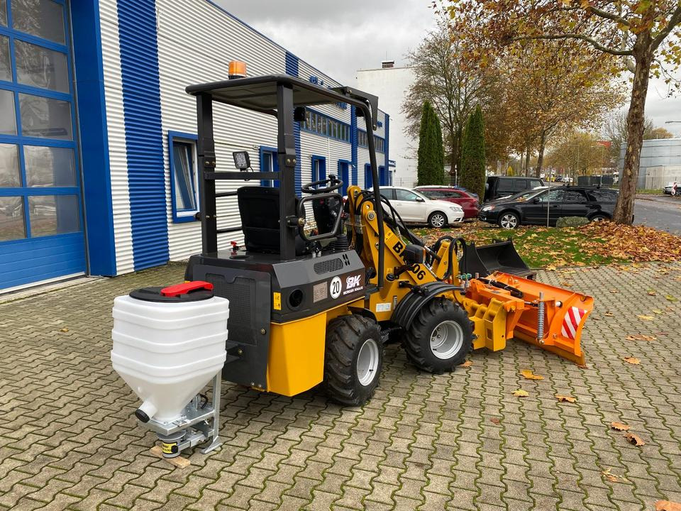 Radlader/Hoflader BK906 inkl. Winter-Komplettpaket *INKL.19% MWST.*BERGER KRAUS*PERKINS*EURO*SOFORT!* - Компактный фронтальный погрузчик: фото 4 Radlader/Hoflader BK906 inkl. Winter-Komplettpaket *INKL.19% MWST.*BERGER KRAUS*PERKINS*EURO*SOFORT!* - Компактный фронтальный погрузчик: фото 4