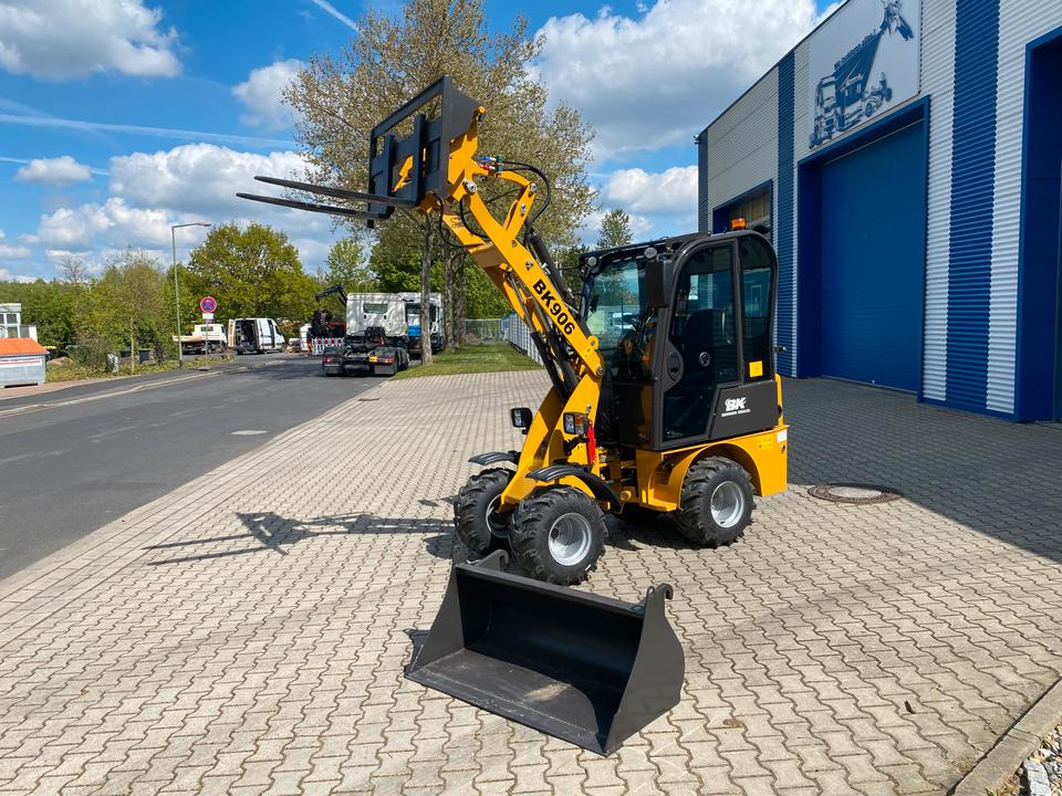 Компактный фронтальный погрузчик Radlader / Hoflader BK906 mit Kabine *INKL.19% MWST*PERKINS*BERGER KRAUS*GABELPAKET*CE*EURO*: фото 6