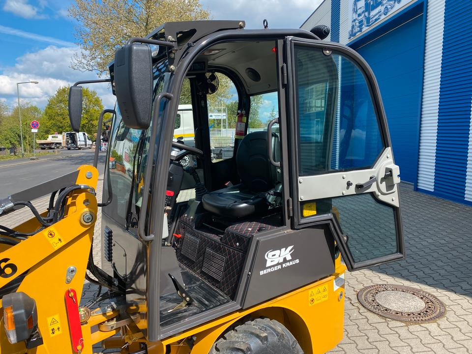 Компактный фронтальный погрузчик Radlader / Hoflader BK906 mit Kabine *INKL.19% MWST*PERKINS*BERGER KRAUS*GABELPAKET*CE*EURO*: фото 9