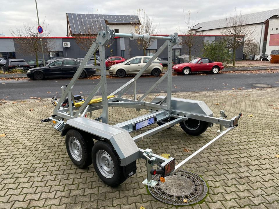 Vermietung / Kabelanhänger 3500KG E-Winde / Nutzlast 2825KG / Kabeltrommel-Anhänger / Glasfaser/ 3 Tage - Кабельный транспортер: фото 5 Vermietung / Kabelanhänger 3500KG E-Winde / Nutzlast 2825KG / Kabeltrommel-Anhänger / Glasfaser/ 3 Tage - Кабельный транспортер: фото 5