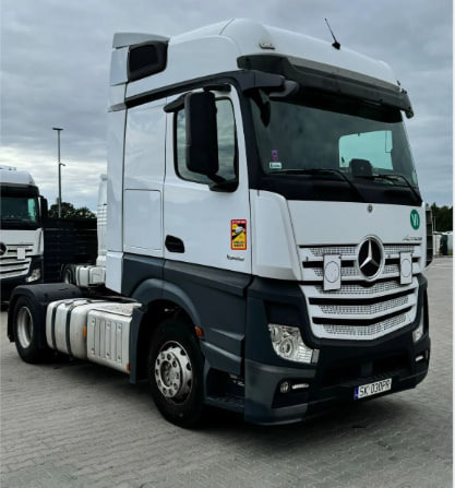 MERCEDES-BENZ Actros 1845 with retarder - Тягач: фото 1 MERCEDES-BENZ Actros 1845 with retarder - Тягач: фото 1