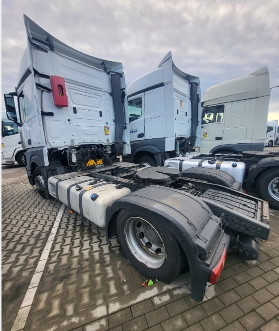 Mercedes-Benz ACTROS 1845 mega WDF - Тягач: фото 4 Mercedes-Benz ACTROS 1845 mega WDF - Тягач: фото 4