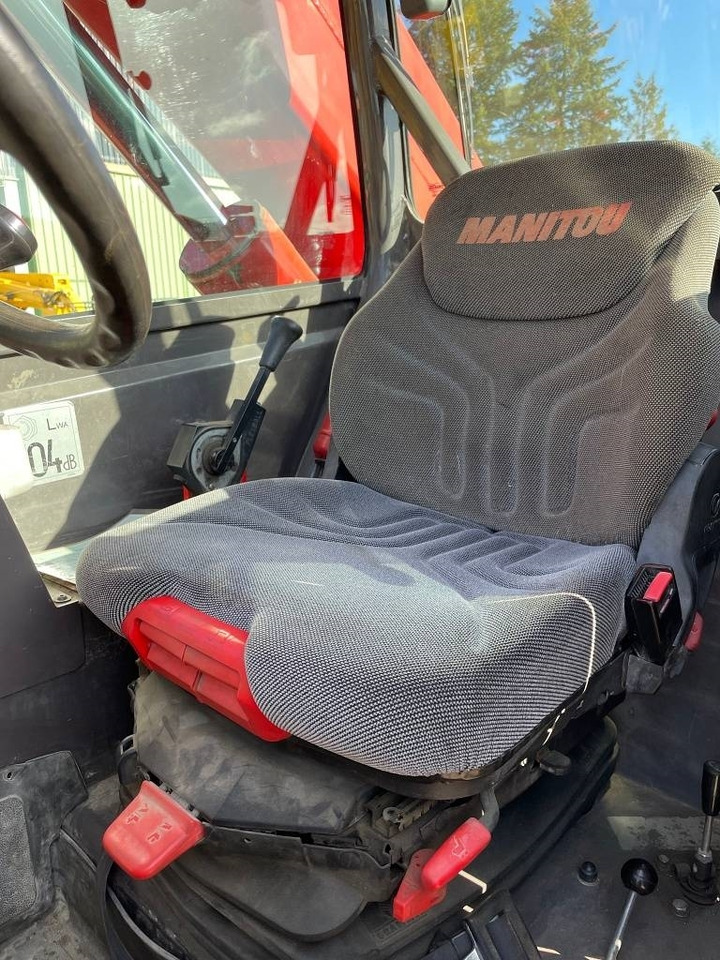 Телескопический погрузчик Manitou MVT 675: фото 14