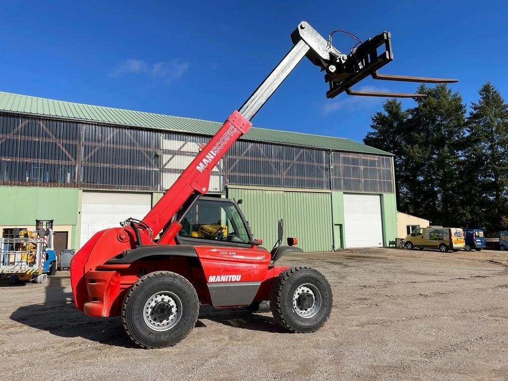 Телескопический погрузчик Manitou MVT 675: фото 11