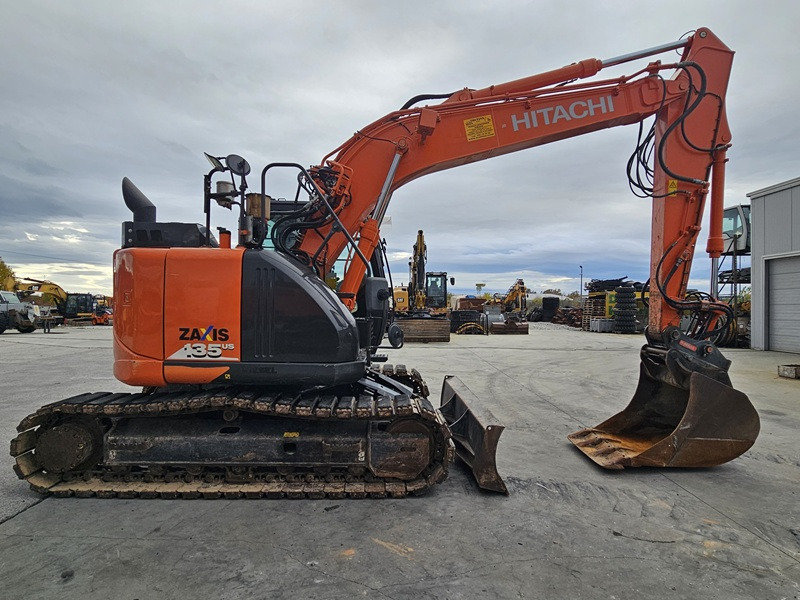 HITACHI ZX135US-6 - Строительная техника: фото 4 HITACHI ZX135US-6 - Строительная техника: фото 4