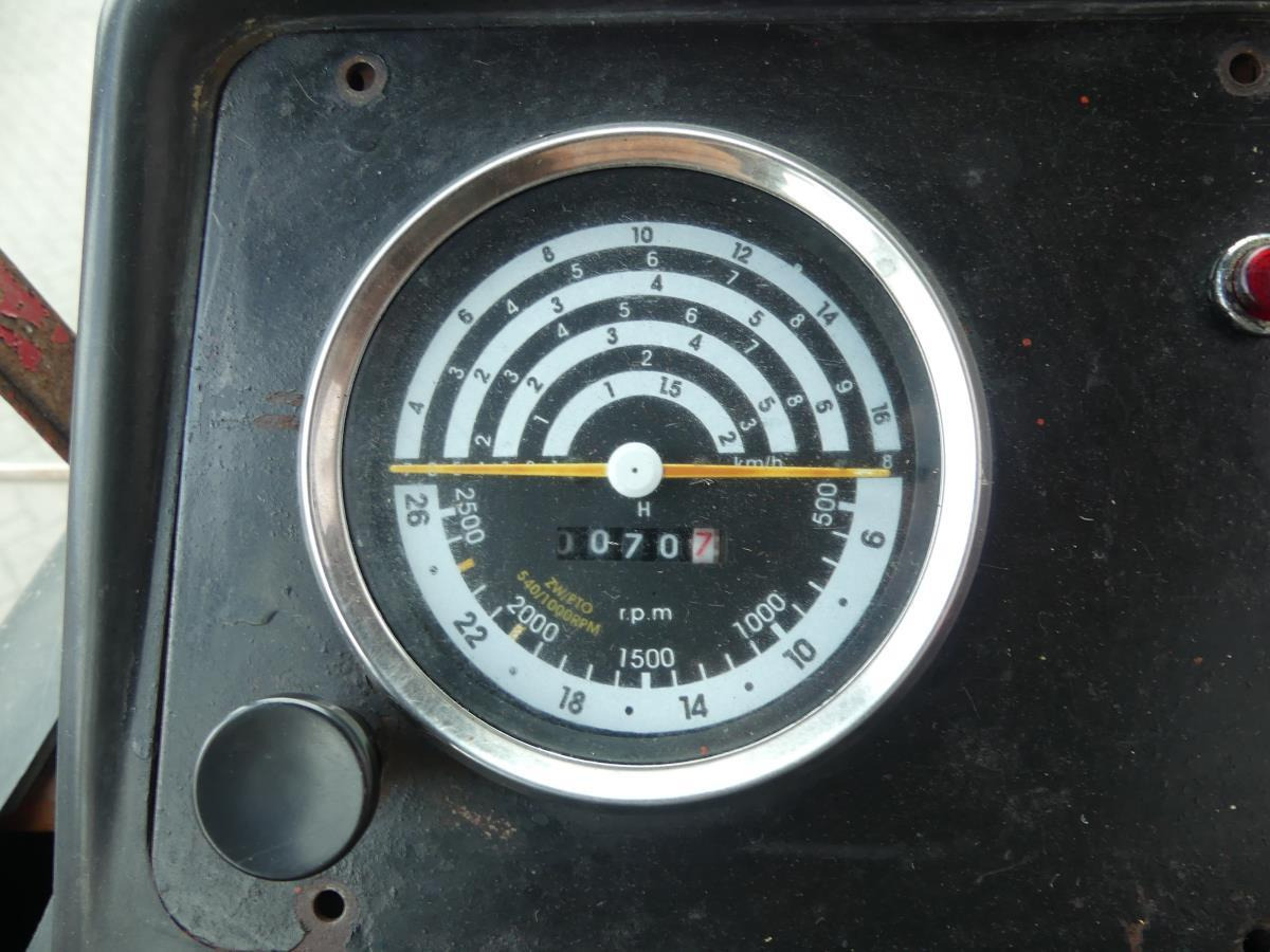 Трактор International 1055A: фото 46