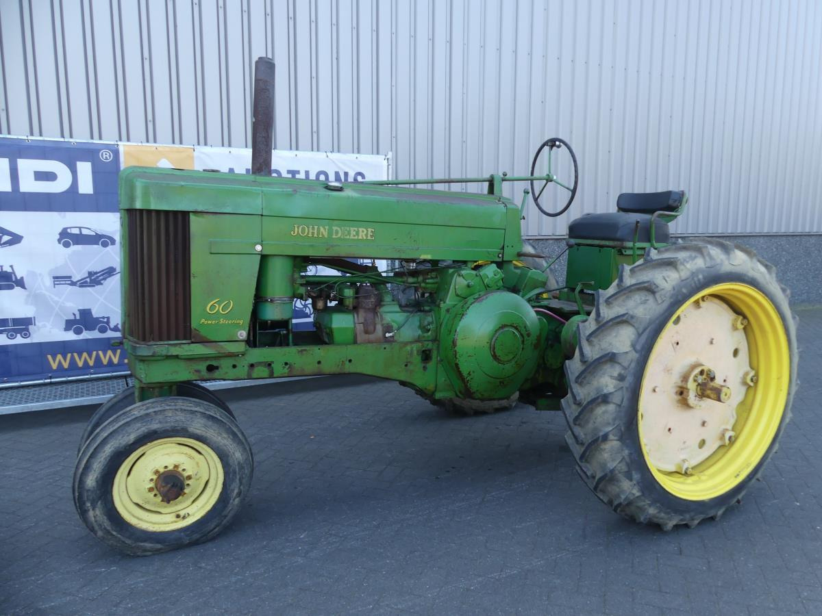 John-Deere 70 - Трактор: фото 3 John-Deere 70 - Трактор: фото 3