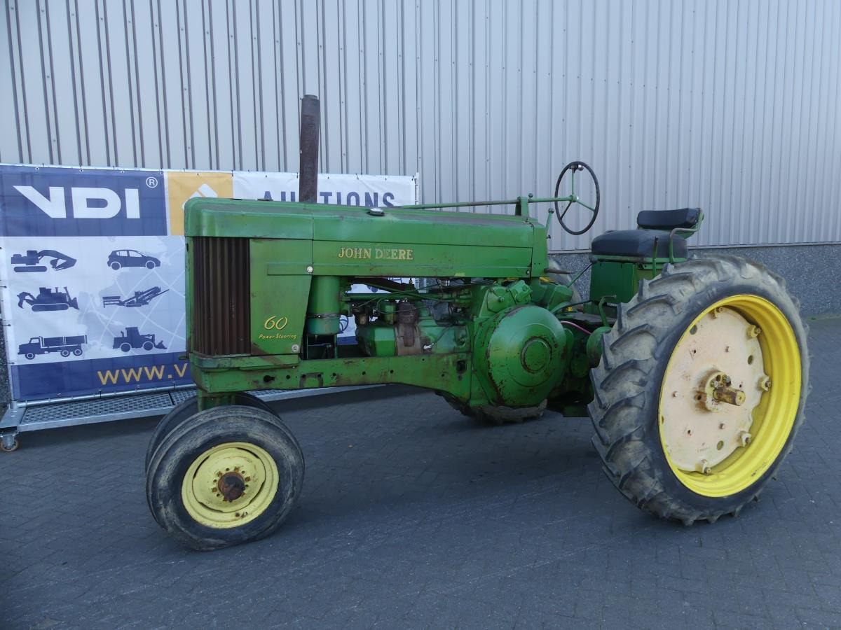 John-Deere 70 - Трактор: фото 2 John-Deere 70 - Трактор: фото 2