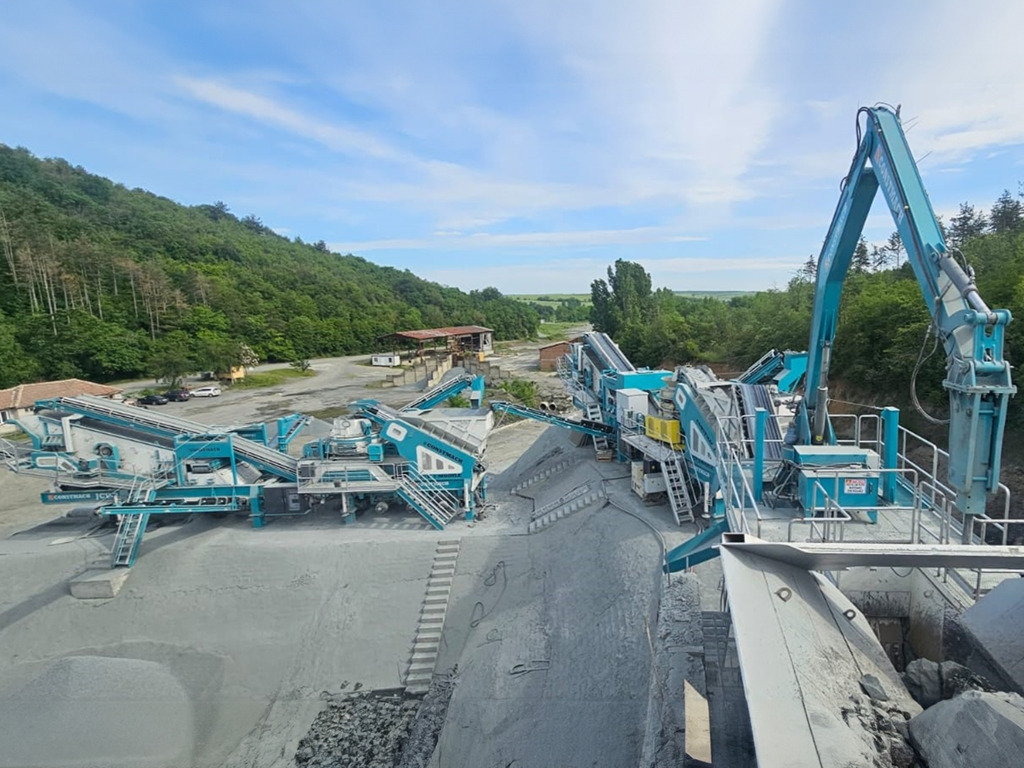 Constmach Station Mobile De Concassage À Percussion D'une Capacité De Production De 300 Tonnes - Мобильная дробилка: фото 1 Constmach Station Mobile De Concassage À Percussion D'une Capacité De Production De 300 Tonnes - Мобильная дробилка: фото 1