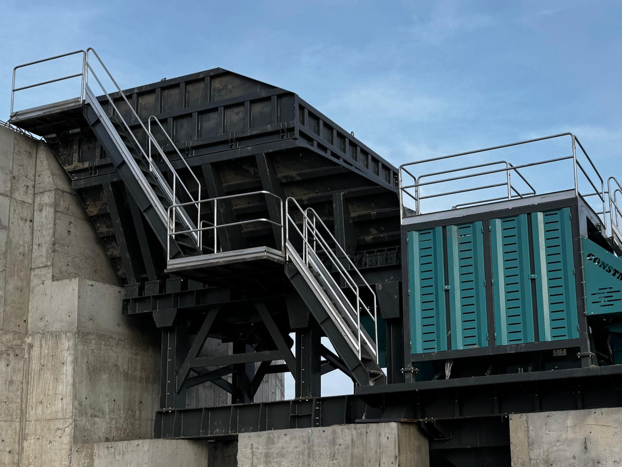 Constmach Vibrating Bunker Feeder In Capacities From 80 To 500 Tons - Горнодобывающая техника: фото 5 Constmach Vibrating Bunker Feeder In Capacities From 80 To 500 Tons - Горнодобывающая техника: фото 5
