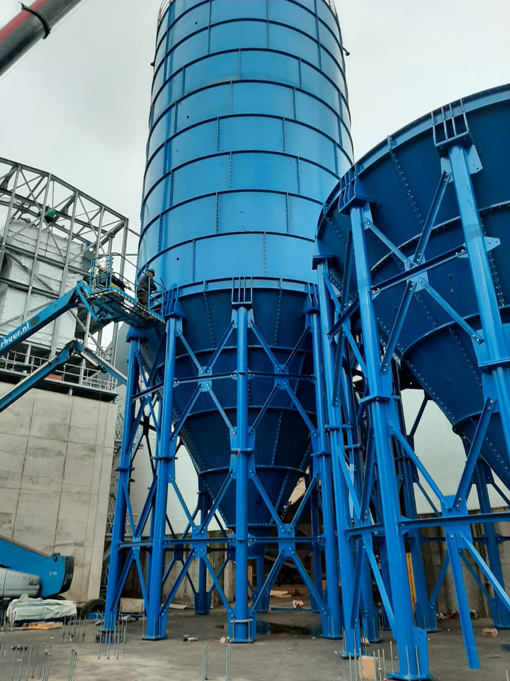 Constmach Zement Silo mit 3000 Tonnen Kapazität - Силос для цемента: фото 1 Constmach Zement Silo mit 3000 Tonnen Kapazität - Силос для цемента: фото 1