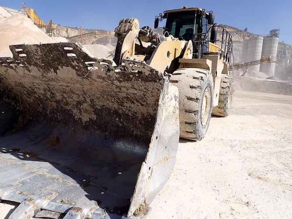 CAT 988K - Колёсный погрузчик: фото 2 CAT 988K - Колёсный погрузчик: фото 2