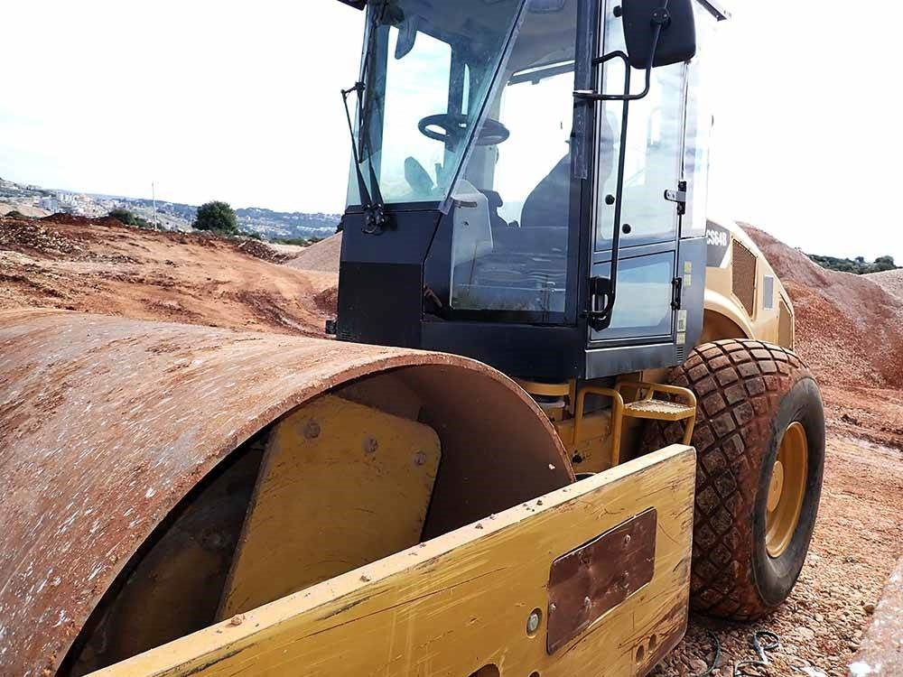 Виброплита CAT CS64B: фото 12 Виброплита CAT CS64B: фото 12