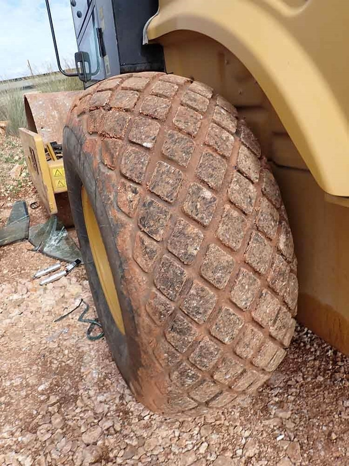 Виброплита CAT CS64B: фото 22 Виброплита CAT CS64B: фото 22