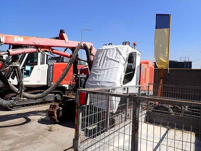 Sandvik DX800 - Буровая машина: фото 2 Sandvik DX800 - Буровая машина: фото 2