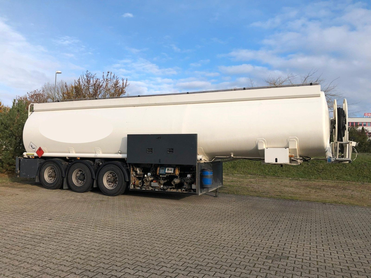 ROHR TAL-A-ZE 4Kammern*ADR*BENZIN*DIESEL*HEIZÖL - Полуприцеп-цистерна: фото 3 ROHR TAL-A-ZE 4Kammern*ADR*BENZIN*DIESEL*HEIZÖL - Полуприцеп-цистерна: фото 3