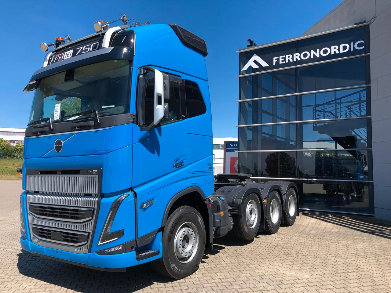 Volvo FH16 750 XL 8x4 Tridem*100T*Kriechgänge*Retarder Volvo FH16 750 XL 8x4 Tridem*100T*Kriechgänge*Retarder - Тягач: фото 3 Volvo FH16 750 XL 8x4 Tridem*100T*Kriechgänge*Retarder Volvo FH16 750 XL 8x4 Tridem*100T*Kriechgänge*Retarder - Тягач: фото 3
