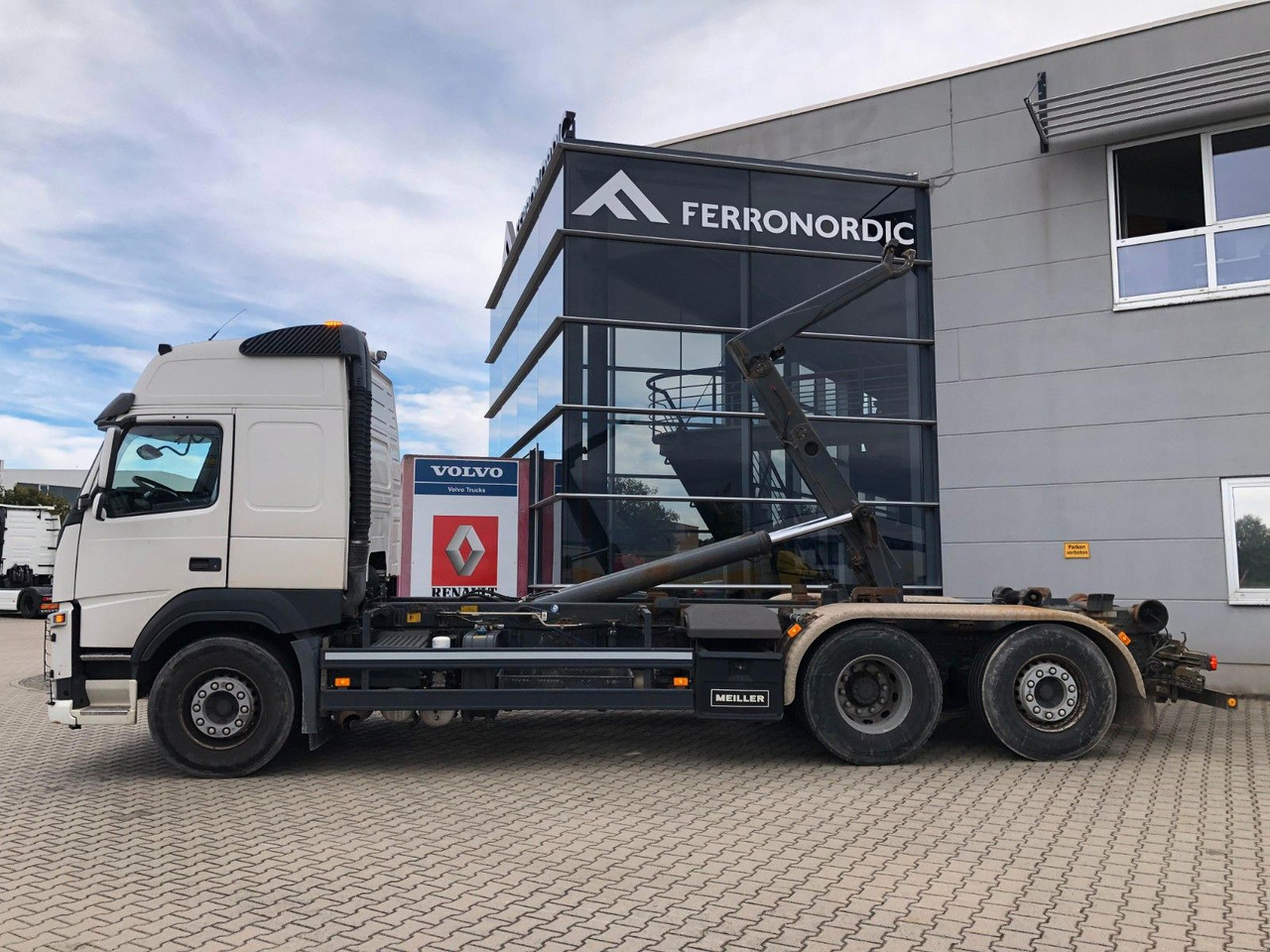 Volvo FM450 6x2 AbrollkipperMeiller*Lift+LenkAchse*AHK - Крюковой мультилифт: фото 5 Volvo FM450 6x2 AbrollkipperMeiller*Lift+LenkAchse*AHK - Крюковой мультилифт: фото 5