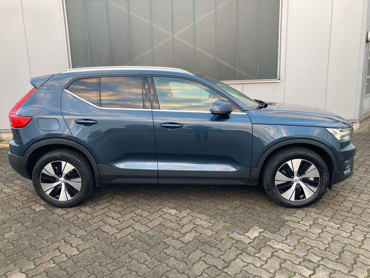Volvo XC 40 T4 Inscription Expr. Recharge Plug-In Hyb - Внедорожник: фото 2 Volvo XC 40 T4 Inscription Expr. Recharge Plug-In Hyb - Внедорожник: фото 2