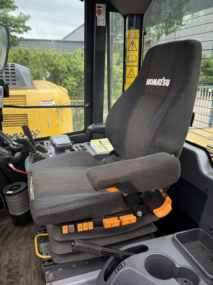 Колёсный погрузчик KOMATSU WA200PZ-6: фото 13 Колёсный погрузчик KOMATSU WA200PZ-6: фото 13