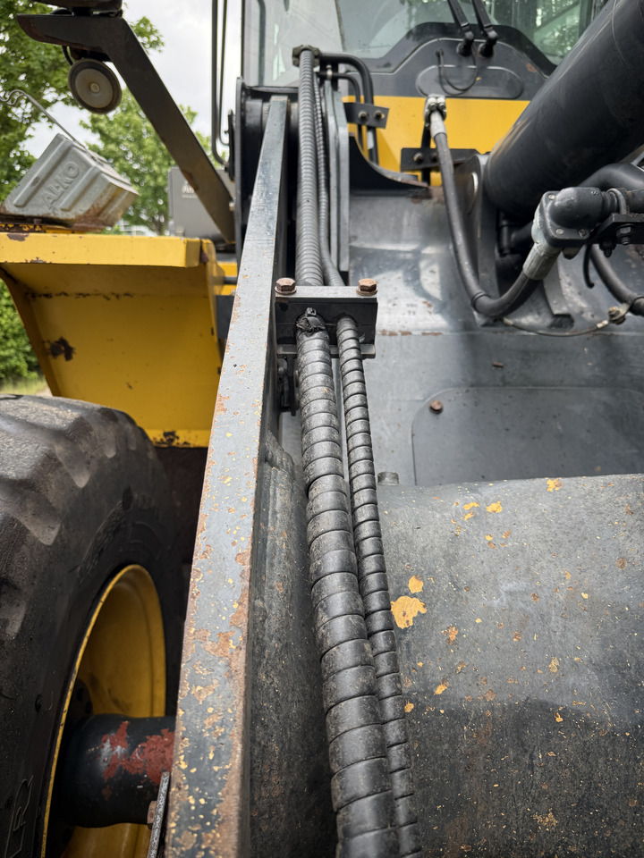 Колёсный погрузчик KOMATSU WA200PZ-6: фото 6 Колёсный погрузчик KOMATSU WA200PZ-6: фото 6