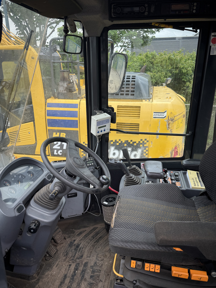 Колёсный погрузчик KOMATSU WA200PZ-6: фото 15 Колёсный погрузчик KOMATSU WA200PZ-6: фото 15