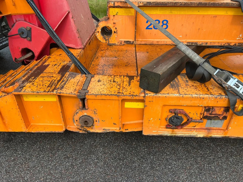 Низкорамный полуприцеп Goldhofer STZ VKL3 34/80 A Low Loader: фото 8 Низкорамный полуприцеп Goldhofer STZ VKL3 34/80 A Low Loader: фото 8