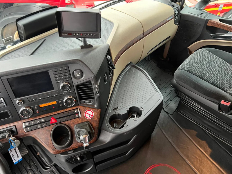 Тягач Mercedes-Benz Actros 3351 LS 6x4: фото 13