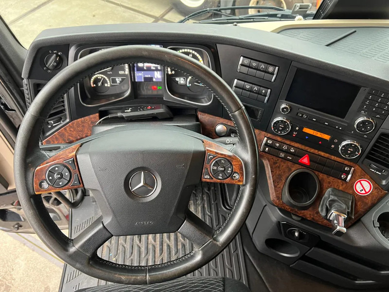 Тягач Mercedes-Benz Actros 3351 LS 6x4: фото 10