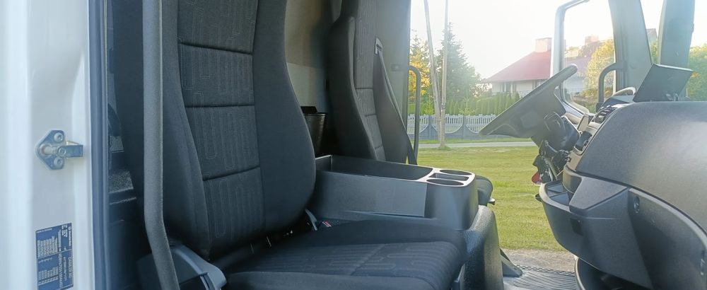 Грузовик с закрытым кузовом Mercedes-Benz Atego: фото 19