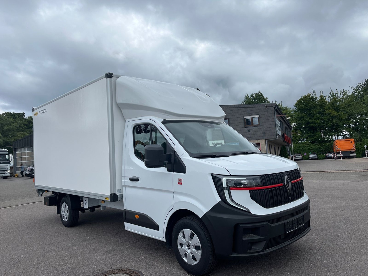 Renault MASTER HUMBAUR KOFFER - Фургон с закрытым кузовом: фото 2 Renault MASTER HUMBAUR KOFFER - Фургон с закрытым кузовом: фото 2