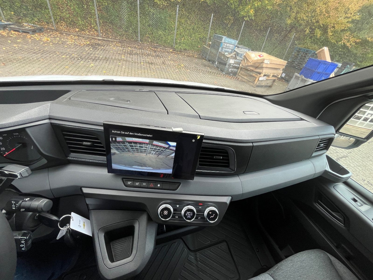 Фургон с закрытым кузовом Renault MASTER MIT HUMBAUR KOFFERAUFBAU: фото 20 Фургон с закрытым кузовом Renault MASTER MIT HUMBAUR KOFFERAUFBAU: фото 20