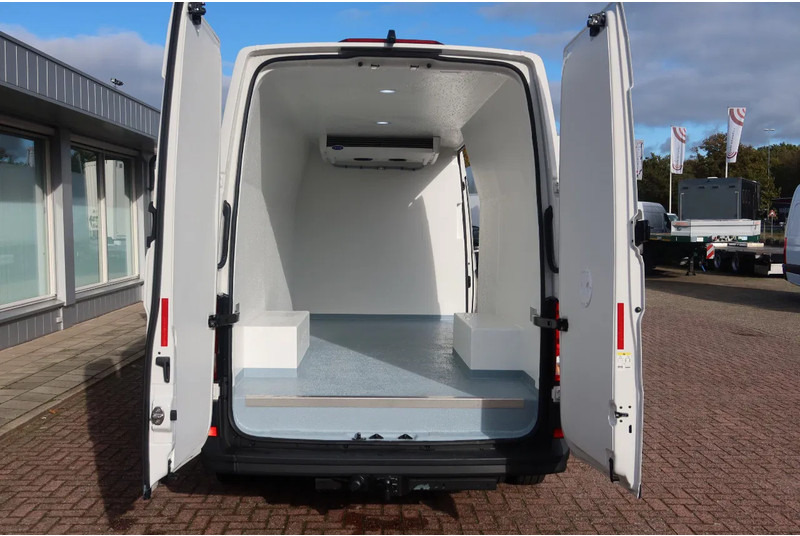 MAN TGE 50.160 Koel/Vries/Verwarmen + nachtaansluiting Carrier Xarios 350 L4/H2 automaat. Dubbel lucht. - Фургон-рефрижератор: фото 3 MAN TGE 50.160 Koel/Vries/Verwarmen + nachtaansluiting Carrier Xarios 350 L4/H2 automaat. Dubbel lucht. - Фургон-рефрижератор: фото 3