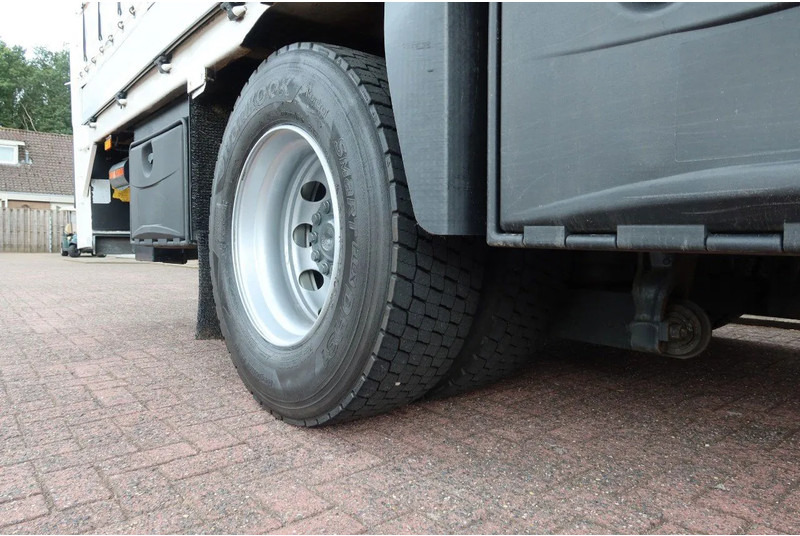 Грузовик с закрытым кузовом Mercedes-Benz Antos 1924L Huif + Klep Dhollandia 2000 KG Euro 6: фото 13 Грузовик с закрытым кузовом Mercedes-Benz Antos 1924L Huif + Klep Dhollandia 2000 KG Euro 6: фото 13