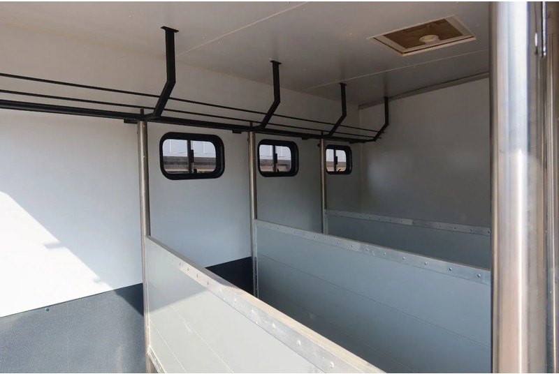 Mercedes-Benz Atego 816 L 3 Paarden/4 Ponies Nieuwe APK + nieuwe accu. - Коневоз: фото 3 Mercedes-Benz Atego 816 L 3 Paarden/4 Ponies Nieuwe APK + nieuwe accu. - Коневоз: фото 3