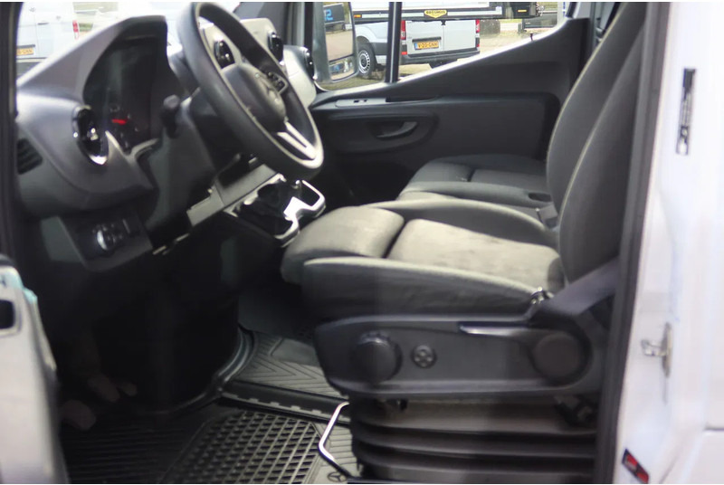 Mercedes-Benz Sprinter 519 CDI B.E. Koel Combi + Laadklep 1000kg Met Stekker 220 Volt - Фургон-рефрижератор: фото 5 Mercedes-Benz Sprinter 519 CDI B.E. Koel Combi + Laadklep 1000kg Met Stekker 220 Volt - Фургон-рефрижератор: фото 5