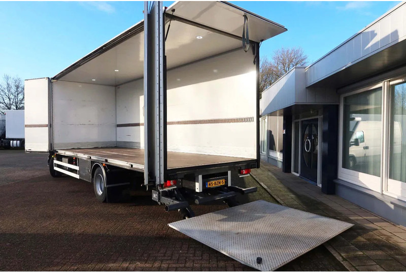 Renault D250 Bakwagen + Laadklep Deuren - Грузовик с закрытым кузовом: фото 4 Renault D250 Bakwagen + Laadklep Deuren - Грузовик с закрытым кузовом: фото 4