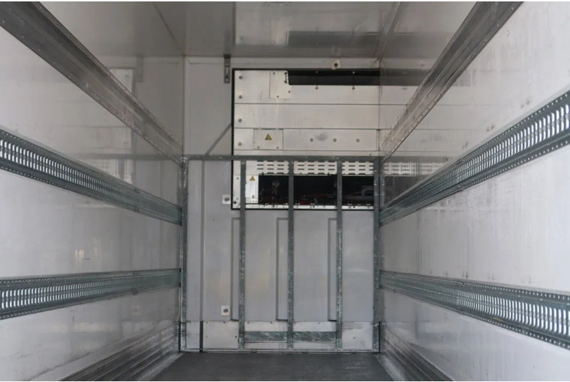 Sor IBERICA City trailer Koel/Vries+ klep 2500kg Bi-temp Carrier Vektor 19 MT - Полуприцеп-рефрижератор: фото 4 Sor IBERICA City trailer Koel/Vries+ klep 2500kg Bi-temp Carrier Vektor 19 MT - Полуприцеп-рефрижератор: фото 4