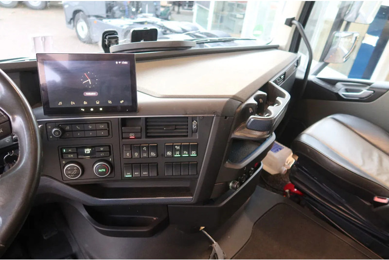 Volvo FH FH 500 Globetrotter Full Air suspension. - Тягач: фото 5 Volvo FH FH 500 Globetrotter Full Air suspension. - Тягач: фото 5