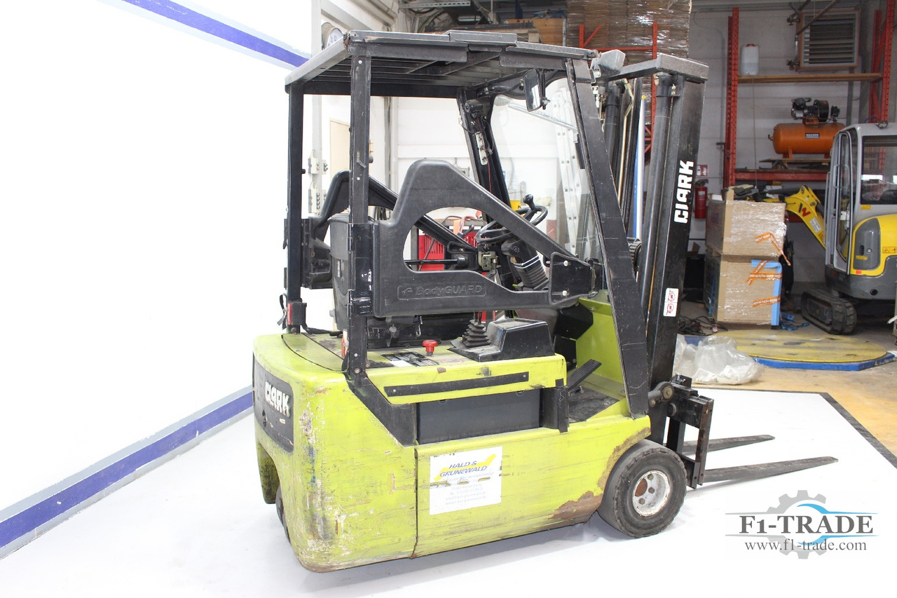 CLARK CTM 16 S - Электропогрузчик: фото 3 CLARK CTM 16 S - Электропогрузчик: фото 3