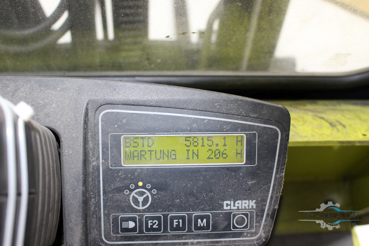 CLARK CTM 16 S - Электропогрузчик: фото 5 CLARK CTM 16 S - Электропогрузчик: фото 5