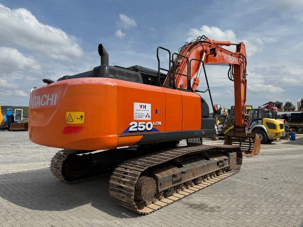 Hitachi ZX 250 LC N-6 - Гусеничный экскаватор: фото 5 Hitachi ZX 250 LC N-6 - Гусеничный экскаватор: фото 5