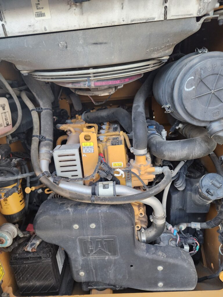 CAT 279D3 ALTO CAUDAL - Мини-погрузчик с бортовым поворотом: фото 4 CAT 279D3 ALTO CAUDAL - Мини-погрузчик с бортовым поворотом: фото 4